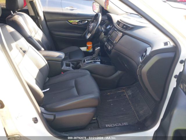 JN8AT2MT7JW456303 Nissan Rogue Sl