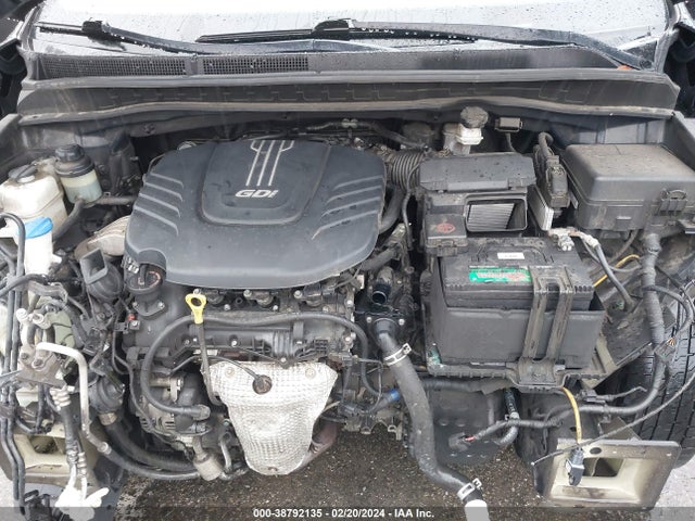 KIA SEDONA LX 2016 KNDMB5C19G6157255 Image 10