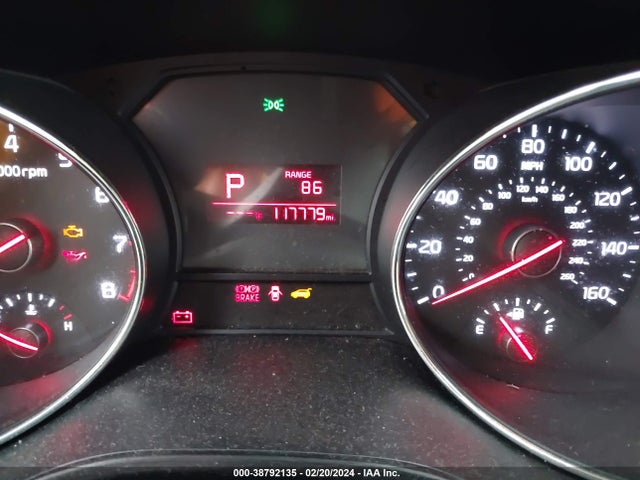 KIA SEDONA LX 2016 KNDMB5C19G6157255 Image 16