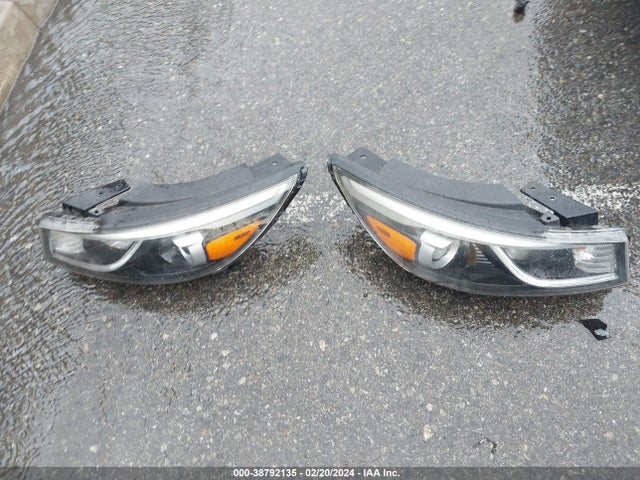 KIA SEDONA LX 2016 KNDMB5C19G6157255 Image 18