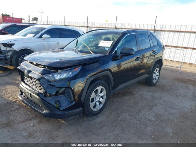 Toyota RAV4 LE 2021 2T3H1RFV6MC102672 Image 2