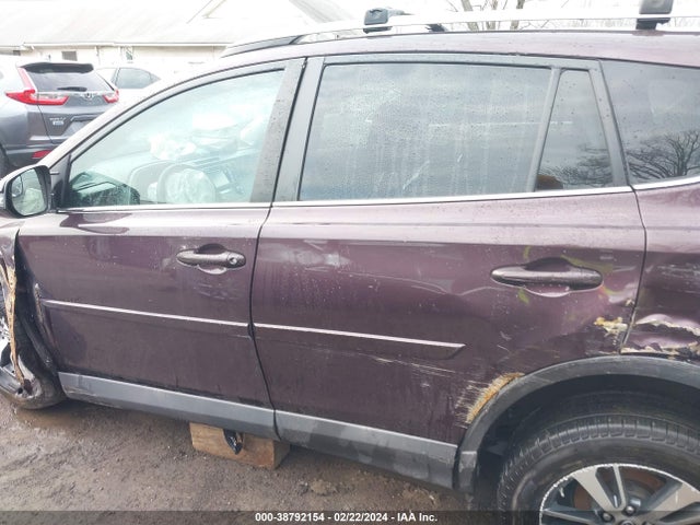 Toyota Rav4 Xle 2016 2T3RFREV6GW501558 Image 14
