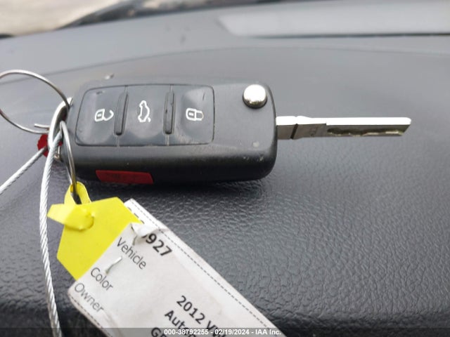2012 VOLKSWAGEN JETTA 2.5L SE VIN: 3VWDP7AJ7CM375816
