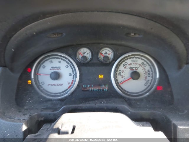 2010 FORD FOCUS SE VIN: 1FAHP3FN5AW237347
