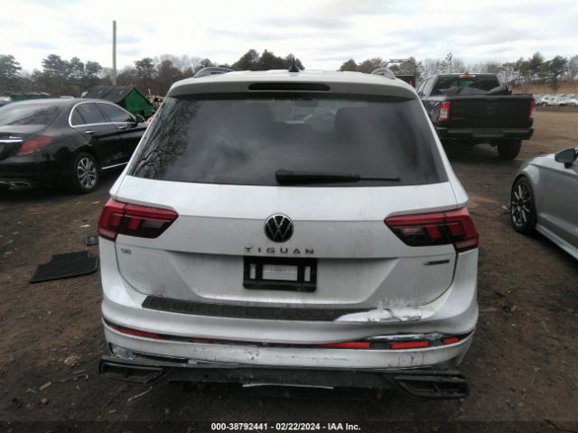 3VV8B7AX1PM046771 Volkswagen Tiguan 2.0t Se R-line Black
