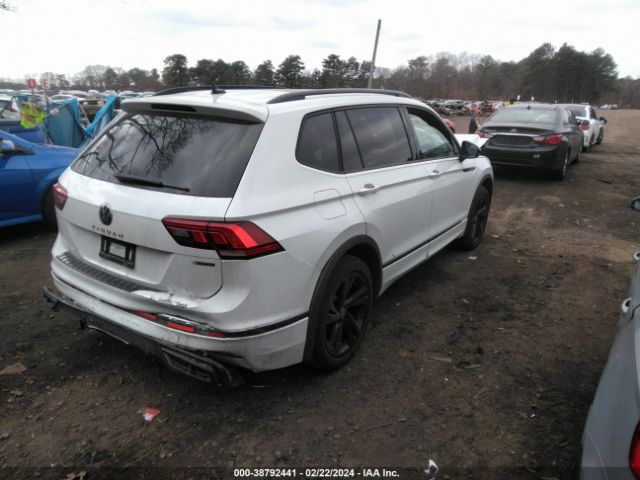 3VV8B7AX1PM046771 Volkswagen Tiguan 2.0t Se R-line Black