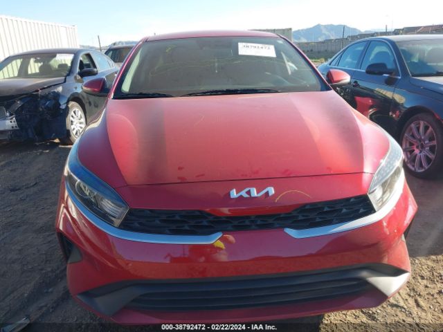 3KPF24AD9NE428256 KIA Forte Lxs