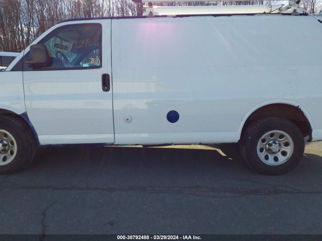 Chevrolet Express 1500 Work Van 2014 1GCSGAFX9E1199176 Image 14