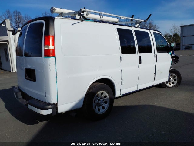 Chevrolet Express 1500 Work Van 2014 1GCSGAFX9E1199176 Image 4