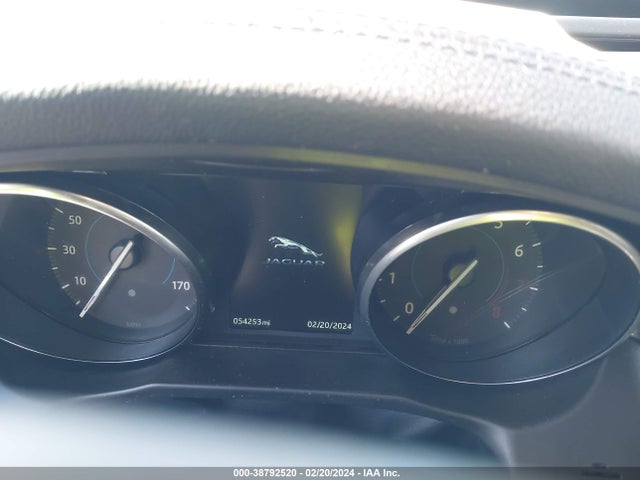 2017 JAGUAR XF SAJBR4BV2HCY33244 Photo 6