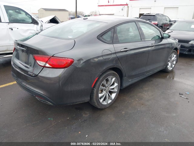 Chrysler 200 S 2015 1C3CCCBBXFN758884 Image 4