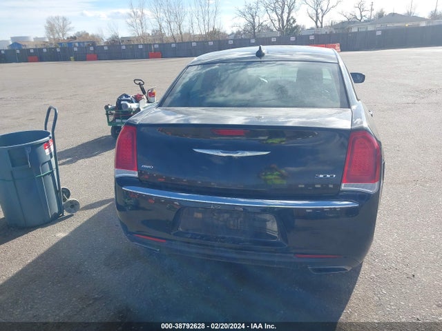 Chrysler 300 Touring L Awd 2018 2C3CCARG7JH211465 Image 16
