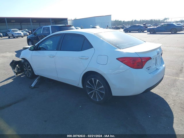 Toyota COROLLA SE 2017 2T1BURHE5HC874542 Image 3