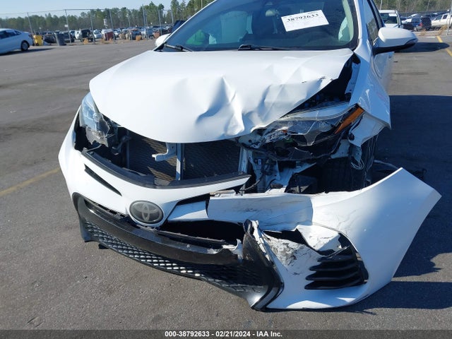 Toyota COROLLA SE 2017 2T1BURHE5HC874542 Image 6