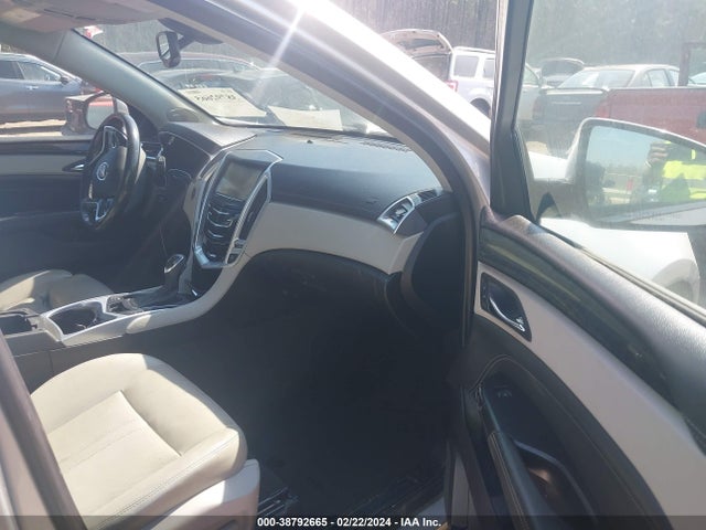 Cadillac Srx Luxury Collection 2014 3GYFNBE34ES663852 Image 5