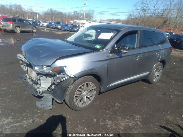 Mitsubishi Outlander Se 2016 JA4AZ3A36GZ013615 Image 2