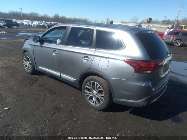 Mitsubishi Outlander Se 2016 JA4AZ3A36GZ013615 Image 3