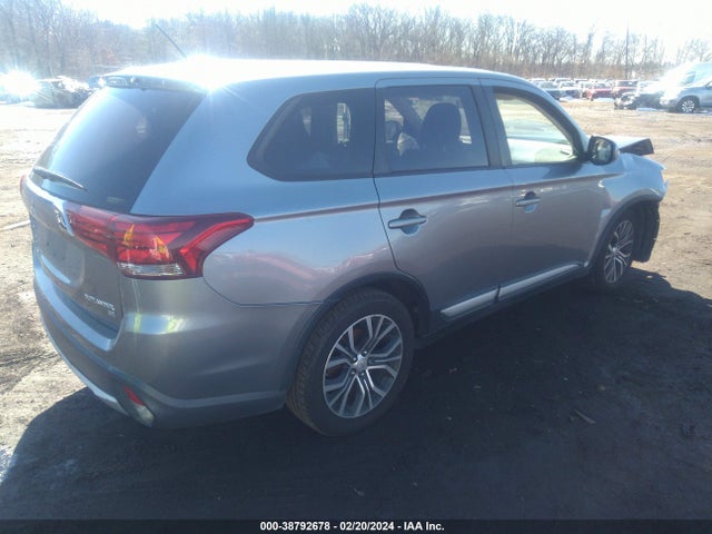 Mitsubishi Outlander Se 2016 JA4AZ3A36GZ013615 Image 4