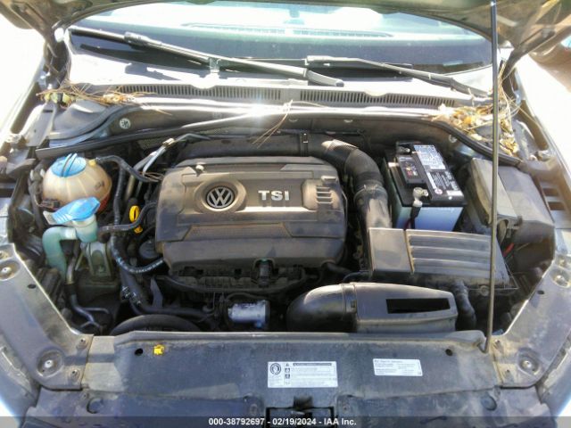 3VWD17AJ8EM228067 Volkswagen Jetta 1.8t Se