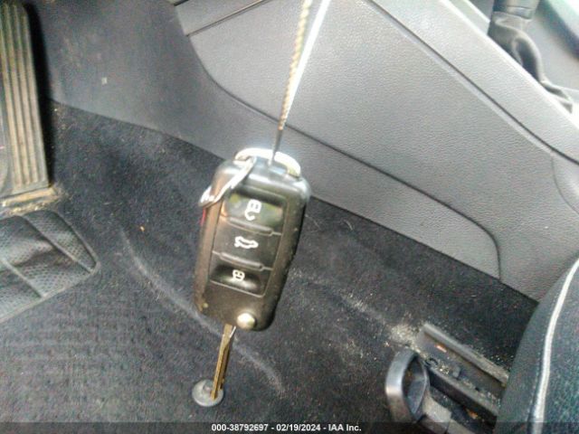 3VWD17AJ8EM228067 Volkswagen Jetta 1.8t Se