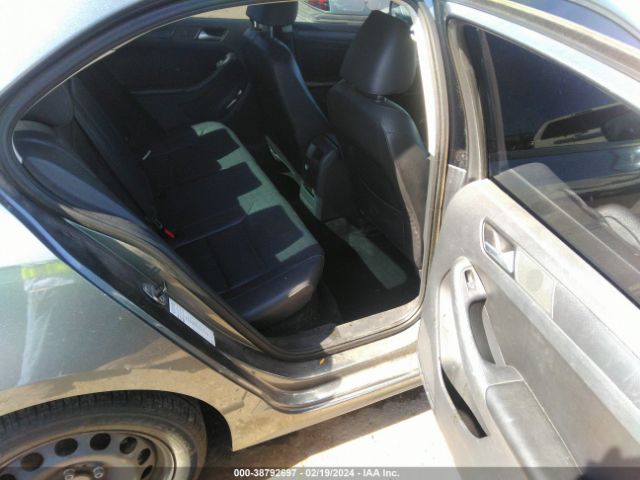 3VWD17AJ8EM228067 Volkswagen Jetta 1.8t Se