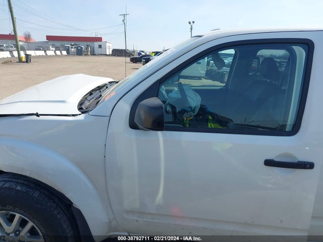 Nissan Frontier Sv 2015 1N6AD0EV0FN711543 Image 14