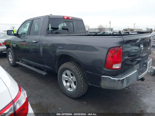 1C6RR7GT8JS106277 RAM 1500 Slt Quad Cab 4x4 6'4 Box