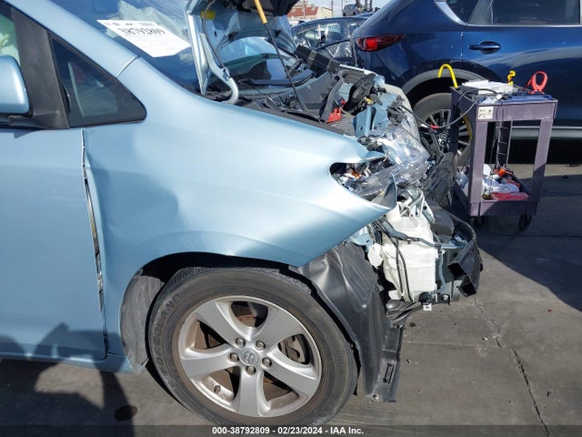 2015 TOYOTA SIENNA LE 8 PASSENGER VIN: 5TDKK3DCXFS535738