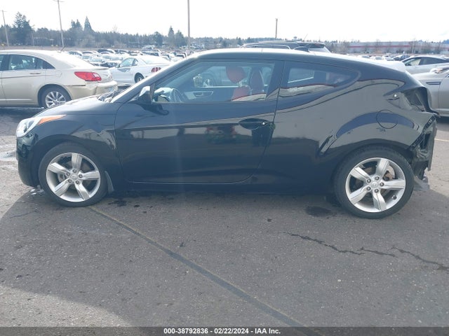 Hyundai Veloster Base W/red 2014 KMHTC6AD6EU194182 Image 15