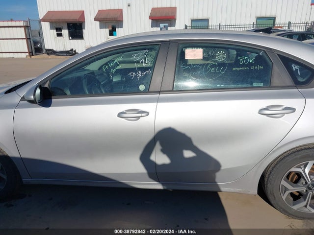2021 KIA FORTE LXS VIN: 3KPF24ADXME352965