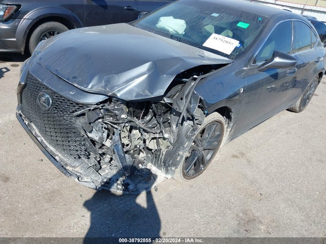 58AJZ1B15PU140042 Lexus Es 350 F Sport Handling