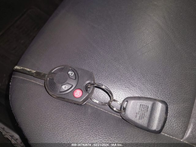 1FMCU9GXXGUC71445 Ford ESCAPE SE