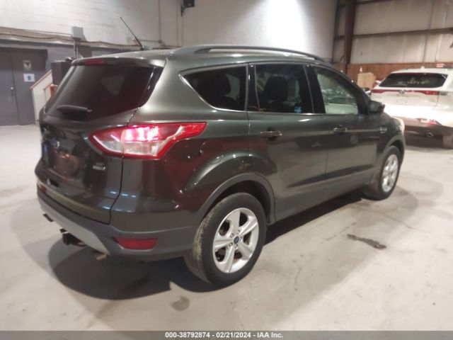 1FMCU9GXXGUC71445 Ford ESCAPE SE