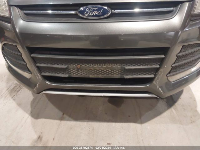 1FMCU9GXXGUC71445 Ford ESCAPE SE