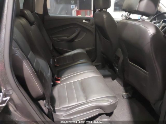 1FMCU9GXXGUC71445 Ford ESCAPE SE