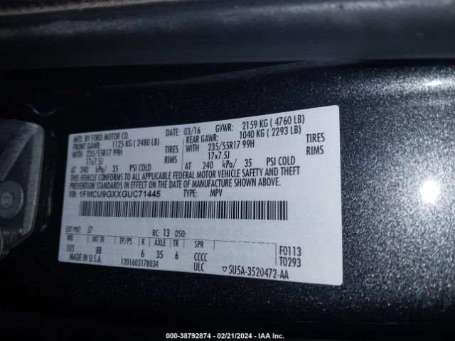 1FMCU9GXXGUC71445 Ford ESCAPE SE