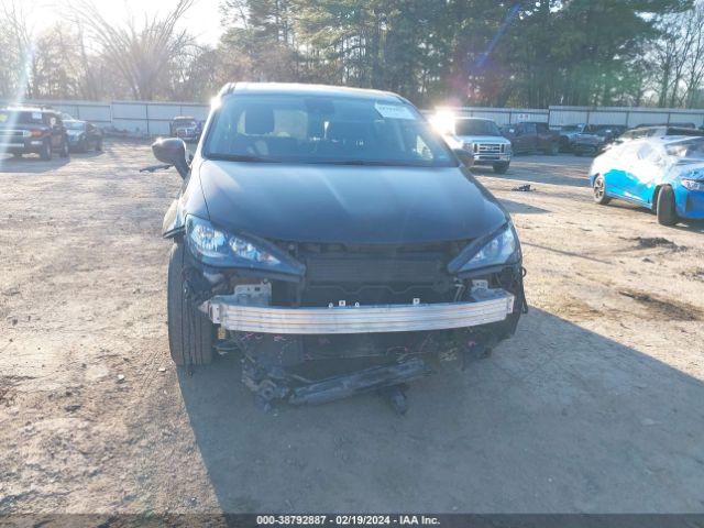 2C4RC1CG8PR533887 Chrysler Voyager Lx