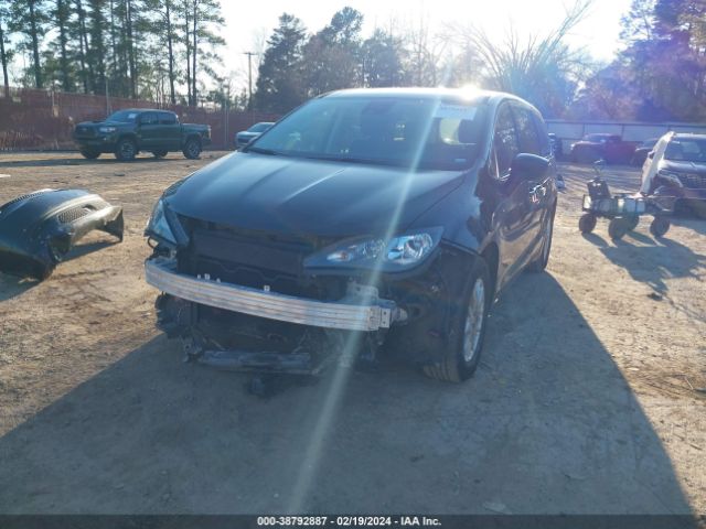 2C4RC1CG8PR533887 Chrysler Voyager Lx