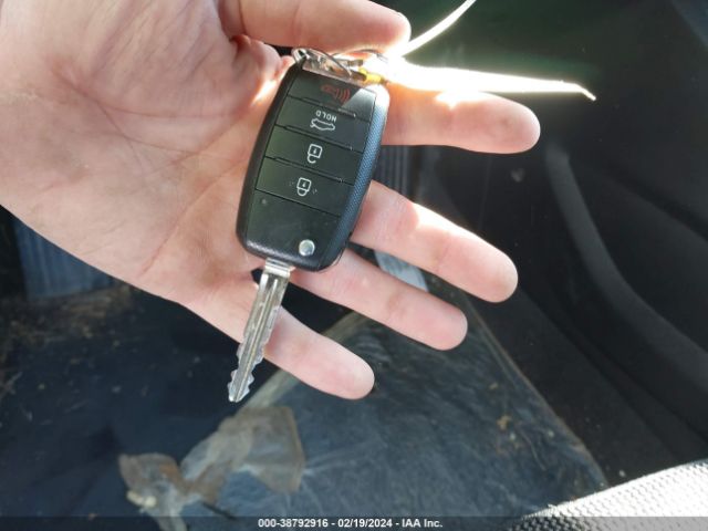 3KPFK4A78JE177069 KIA FORTE LX