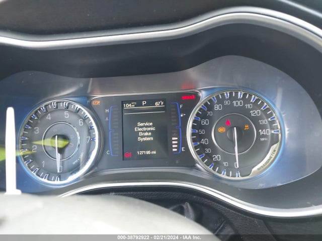 Chrysler 200 Limited 2015 1C3CCCAB1FN703872 Image 7