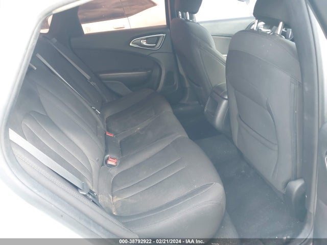 Chrysler 200 Limited 2015 1C3CCCAB1FN703872 Image 8