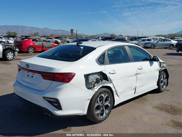 KIA Forte Lxs 2021 3KPF24AD3ME349213 Image 4