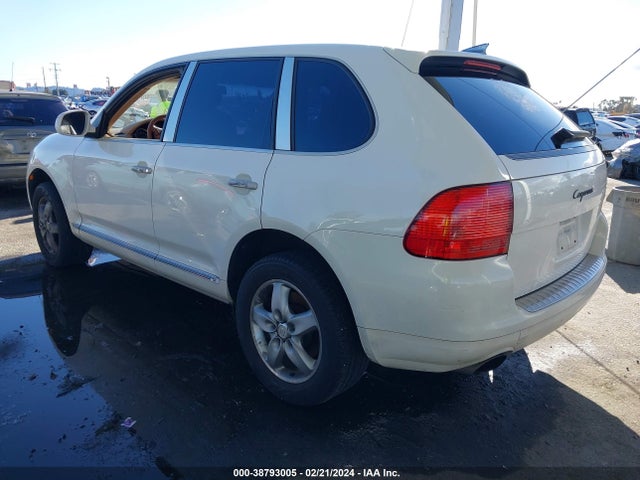 2006 PORSCHE CAYENNE WP1AA29P46LA26846 Photo 2