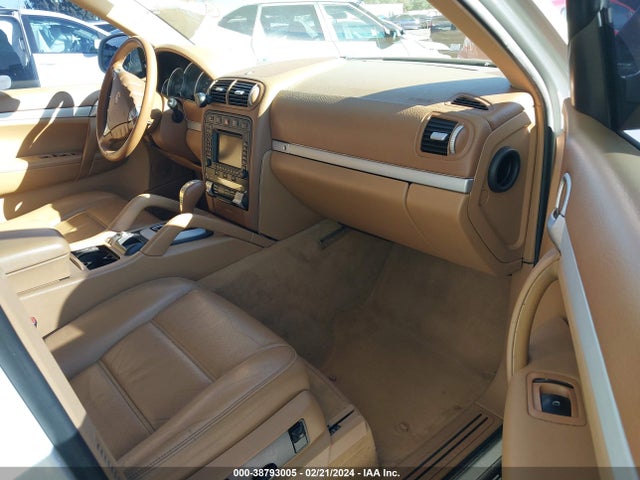 2006 PORSCHE CAYENNE WP1AA29P46LA26846 Photo 4