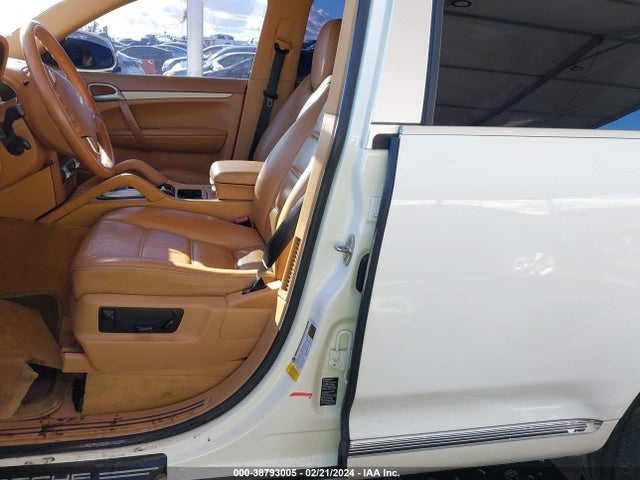2006 PORSCHE CAYENNE WP1AA29P46LA26846 Photo 5