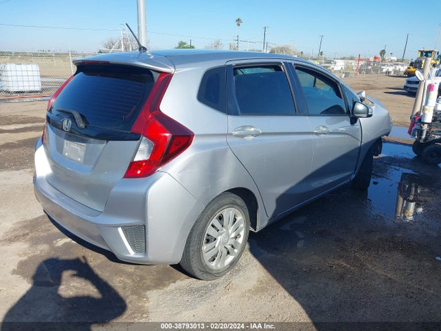 Honda FIT LX 2016 JHMGK5H5XGX010797 Image 4