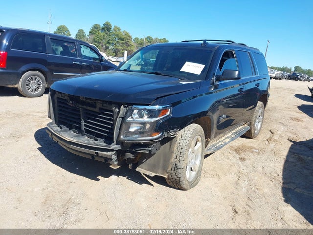 Chevrolet Tahoe Lt 2018 1GNSCBKC3JR130846 Image 2