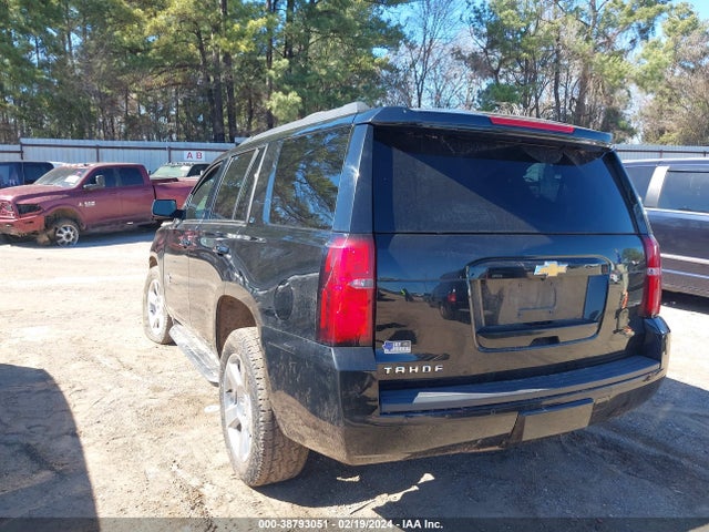 Chevrolet Tahoe Lt 2018 1GNSCBKC3JR130846 Image 3