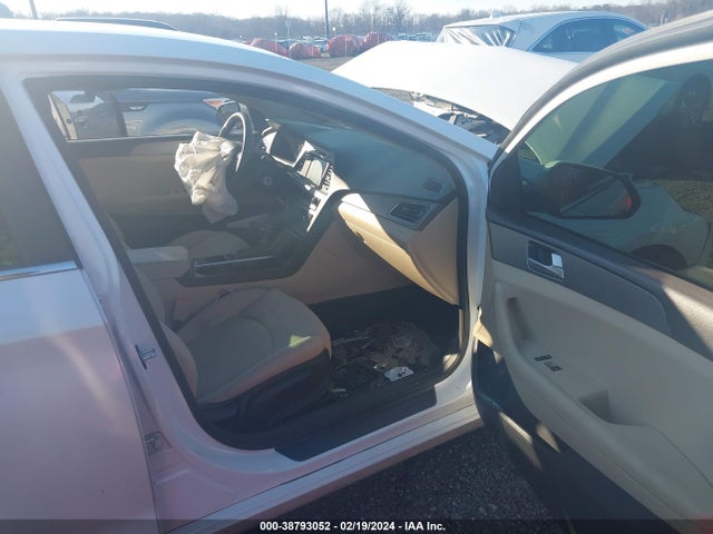 Hyundai SONATA SE 2016 5NPE24AF4GH404815 Image 5