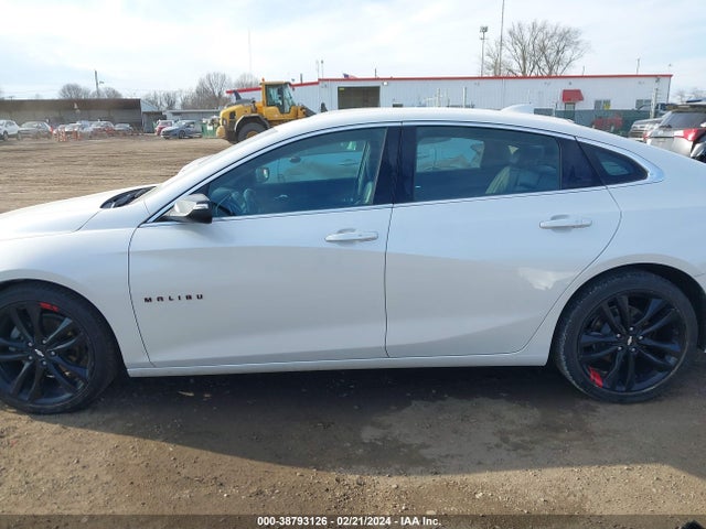 Chevrolet MALIBU LT 2018 1G1ZD5ST3JF218151 Image 15